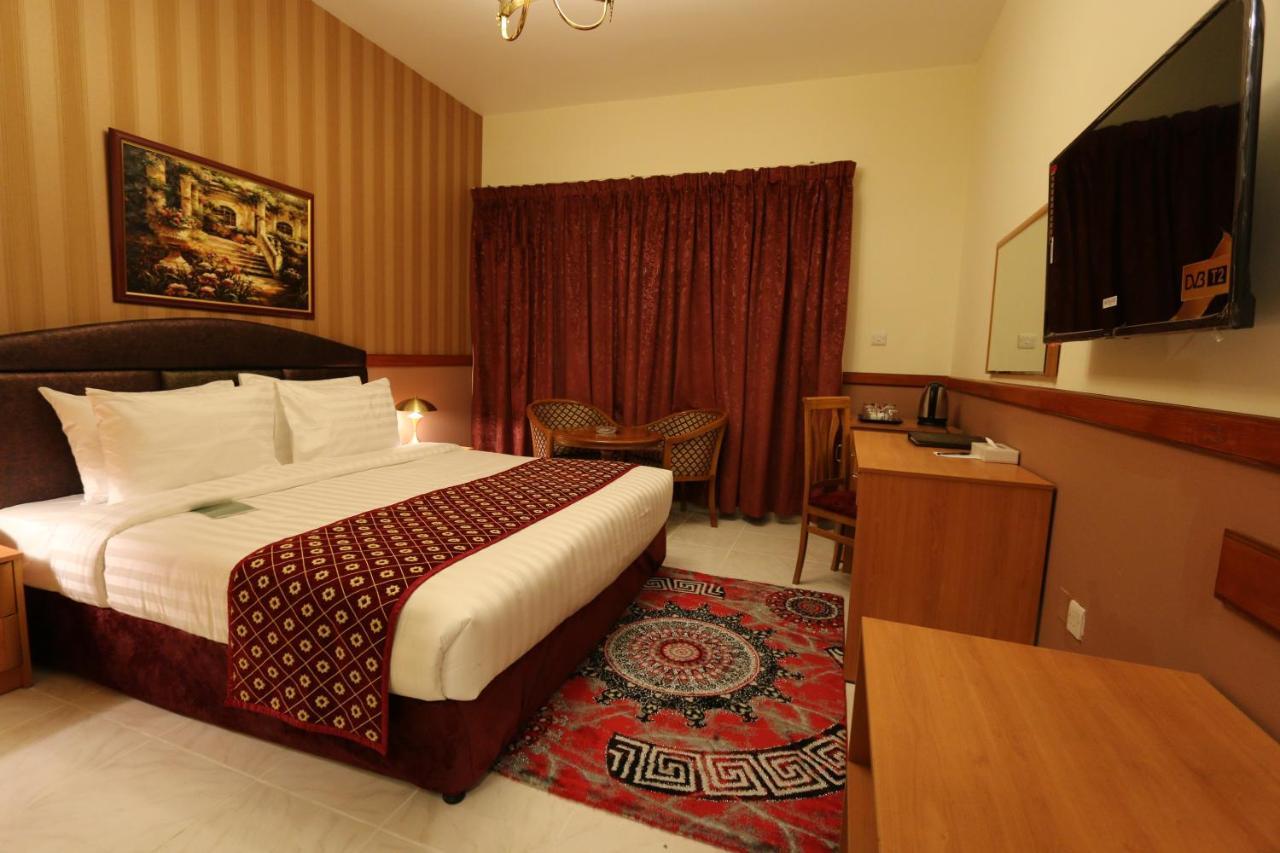דובאי New California Hotel מראה חיצוני תמונה