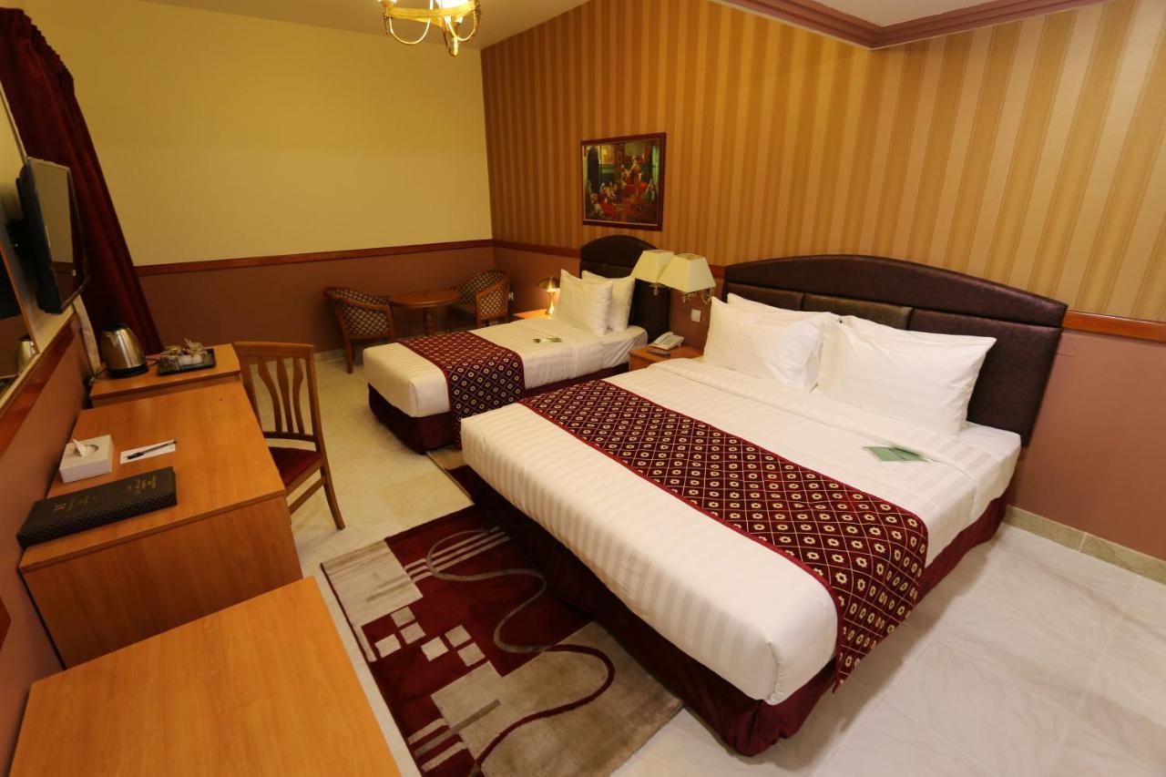 דובאי New California Hotel מראה חיצוני תמונה